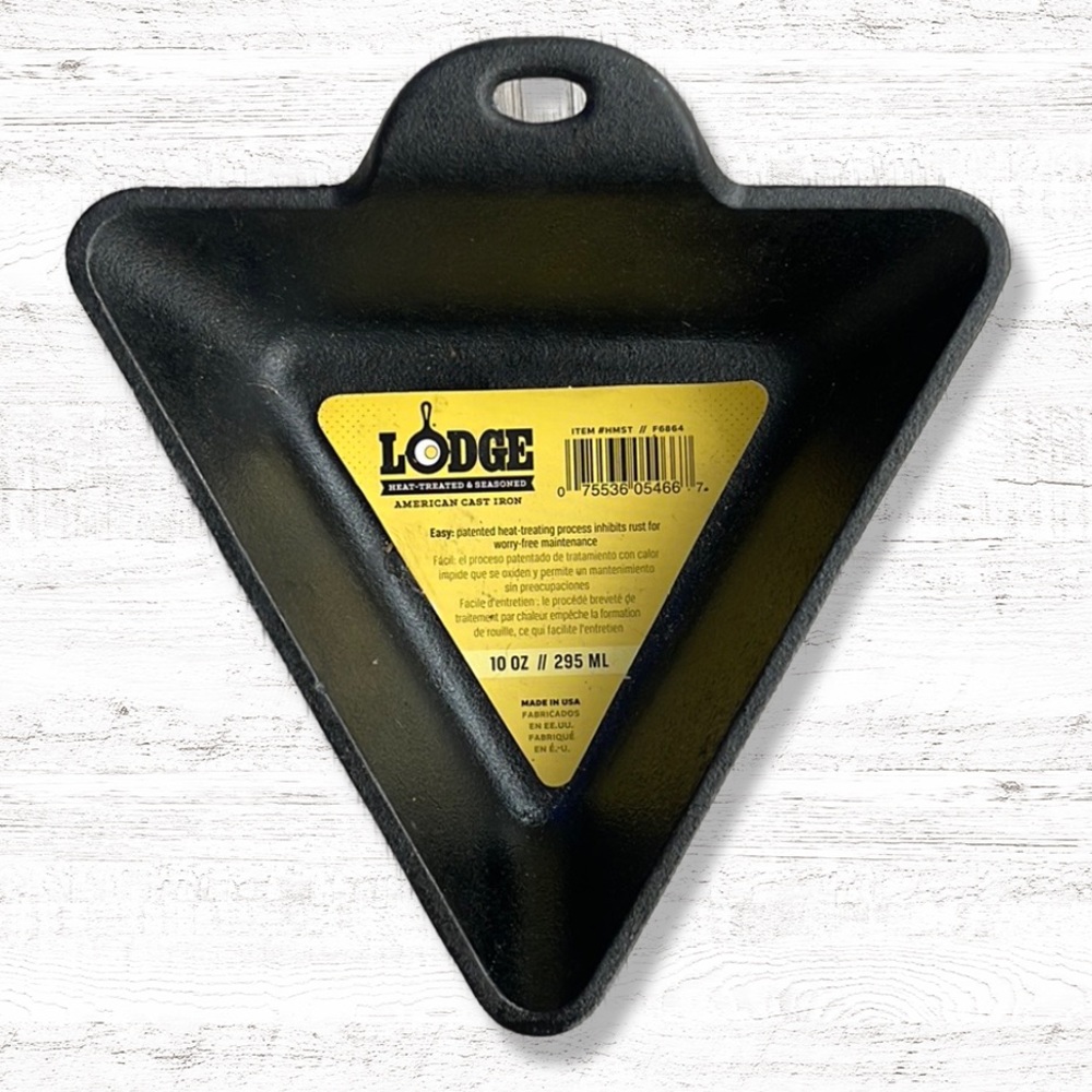 { Lodge } - Mini Triangle Cast Iron Server